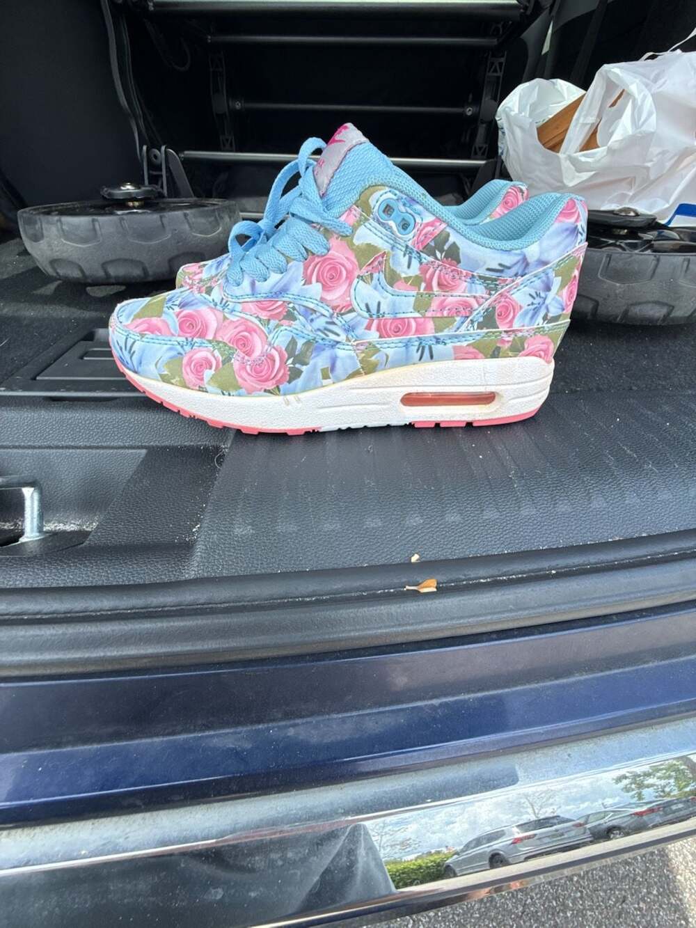 Nike Women's Air Max 1 Ultra 'Paris' Floral Sneakers (747105-400)
